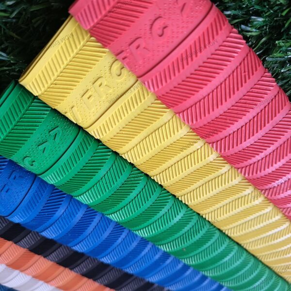 Classic Zig Zag Cricket Bat Grip – 30 cm - Image 3
